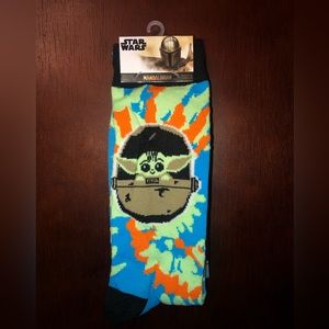 STAR WARS THE MANDALORIAN NOVELTY CREW SOCKS NWT MEN’S SHOE SIZE 6-12